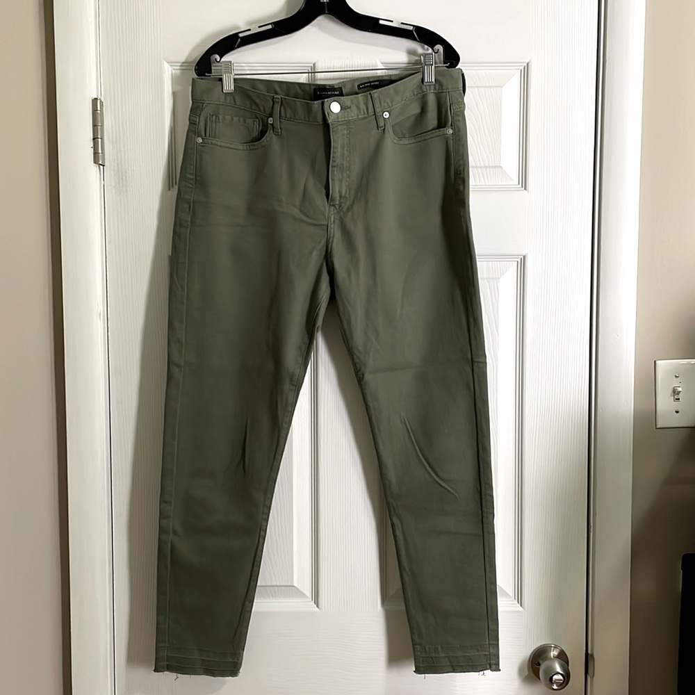 Banana Republic Olive Green Mid-Rise Skinny Jeans - Size 32 - NWOT